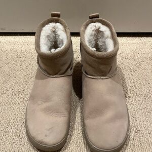 Cozy Tan Ankle Boots for Women